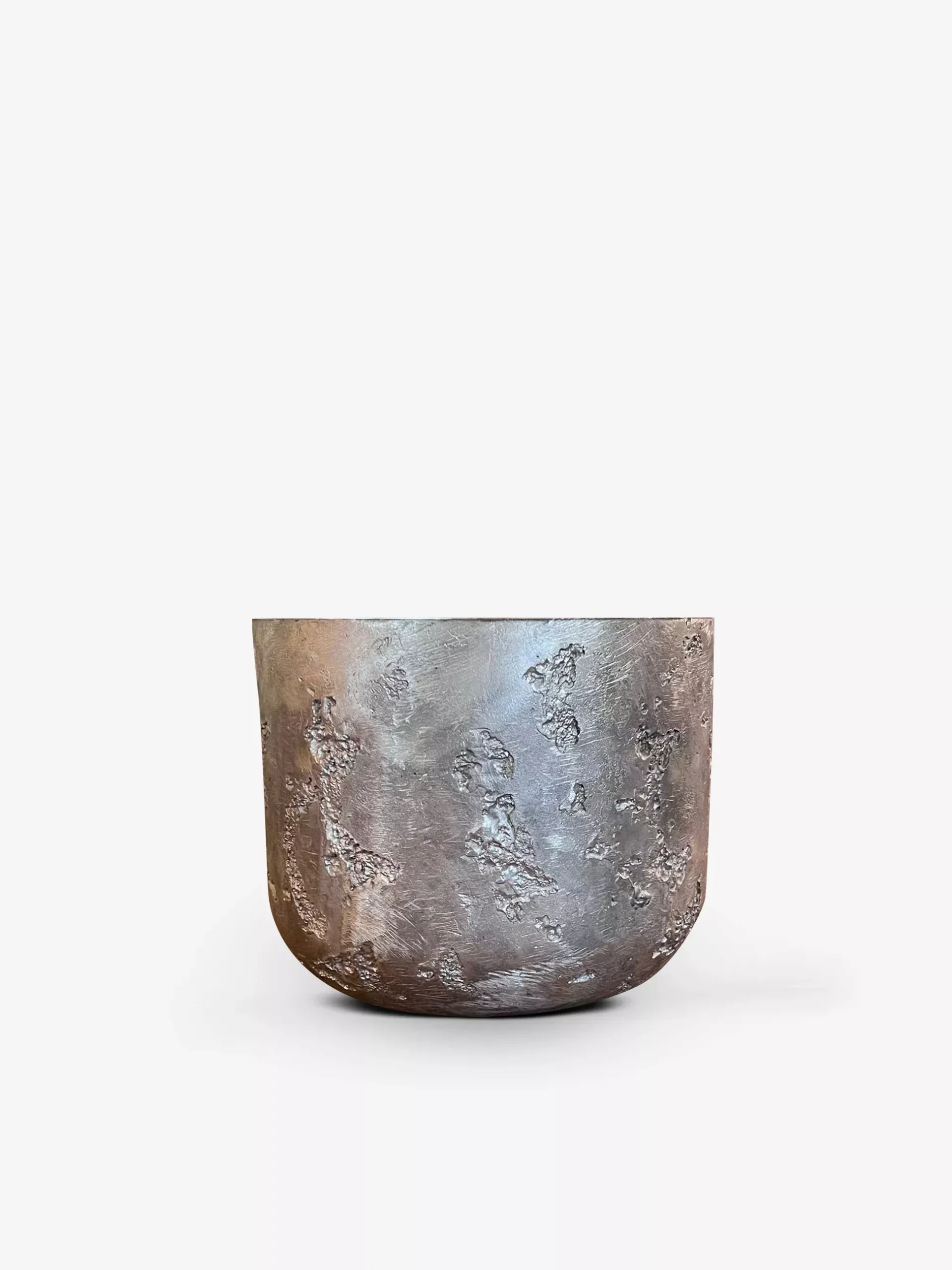 Bukedo Alu Bowl in Casted Aluminium