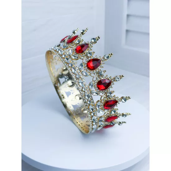 Crown on cake red stones