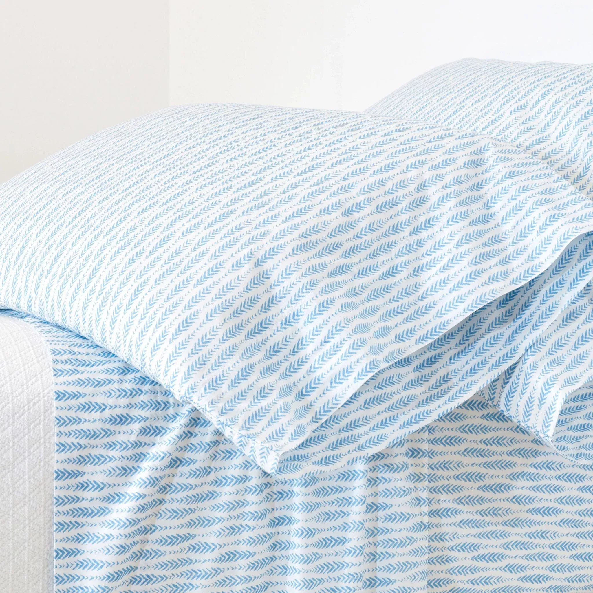 Feather Ogee French Blue Sheet Set