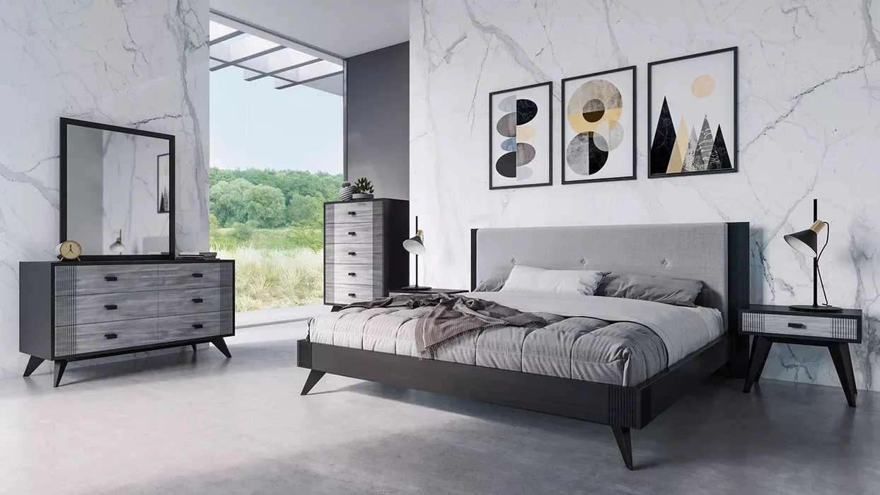 Nova Domus Panther Contemporary Mirror