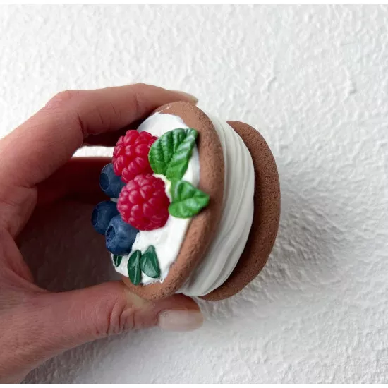 Silicone mold Cake 2 (round with berries)