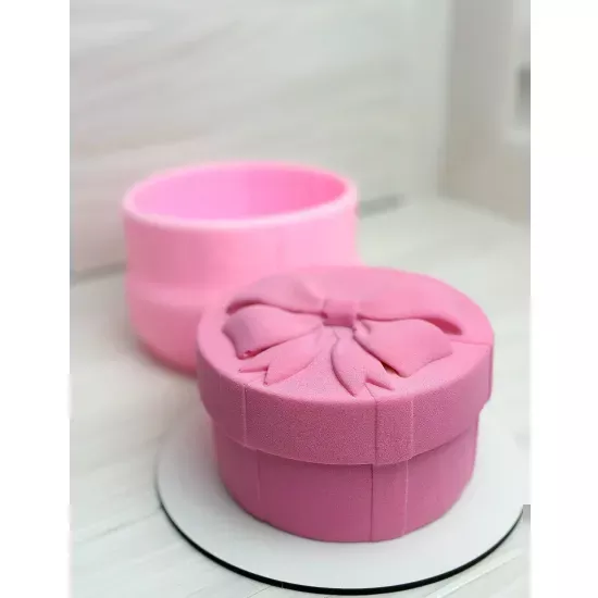 Silicone mold Gift box with bow bento 700 ml Orehova