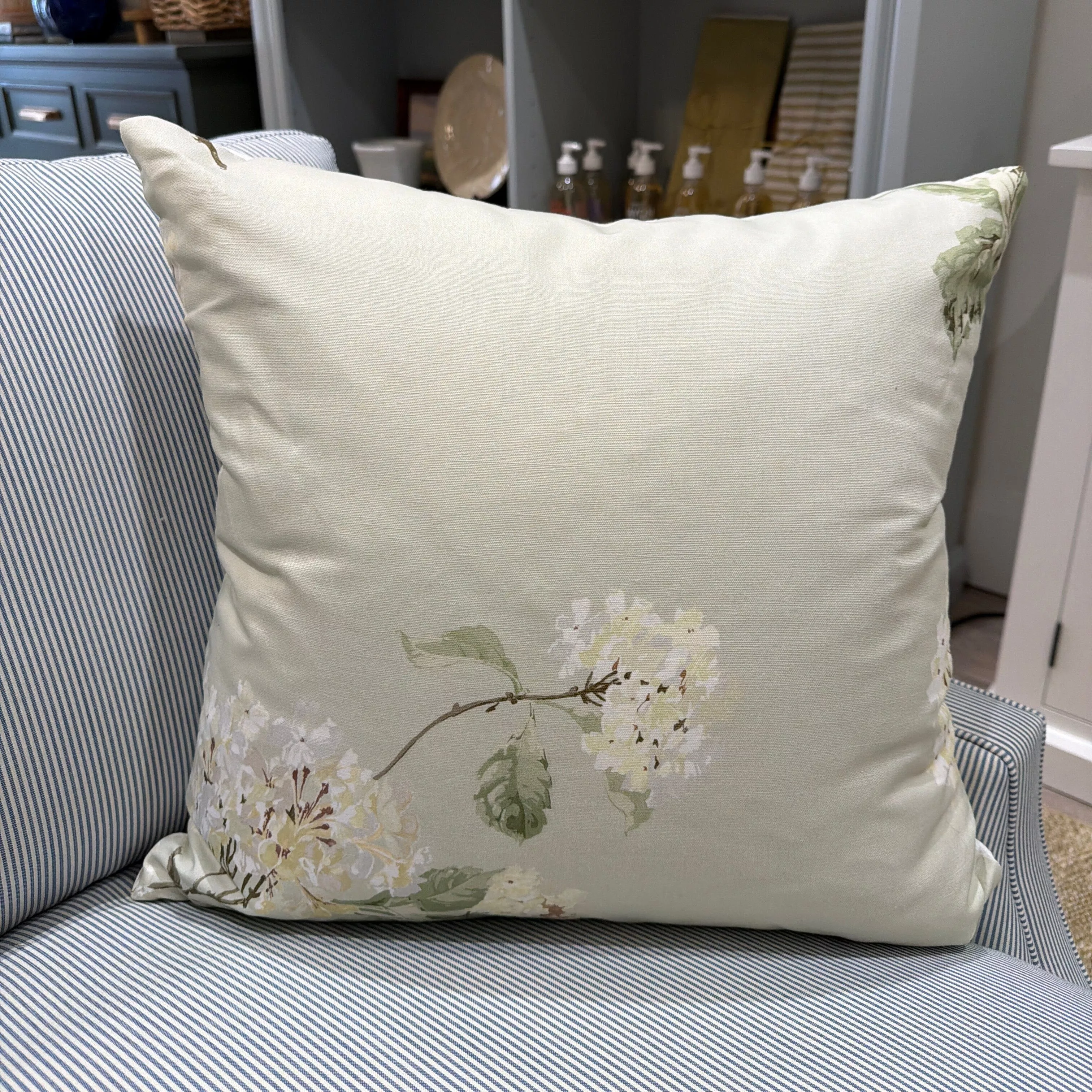Summer Hydrangea Pillow 20"