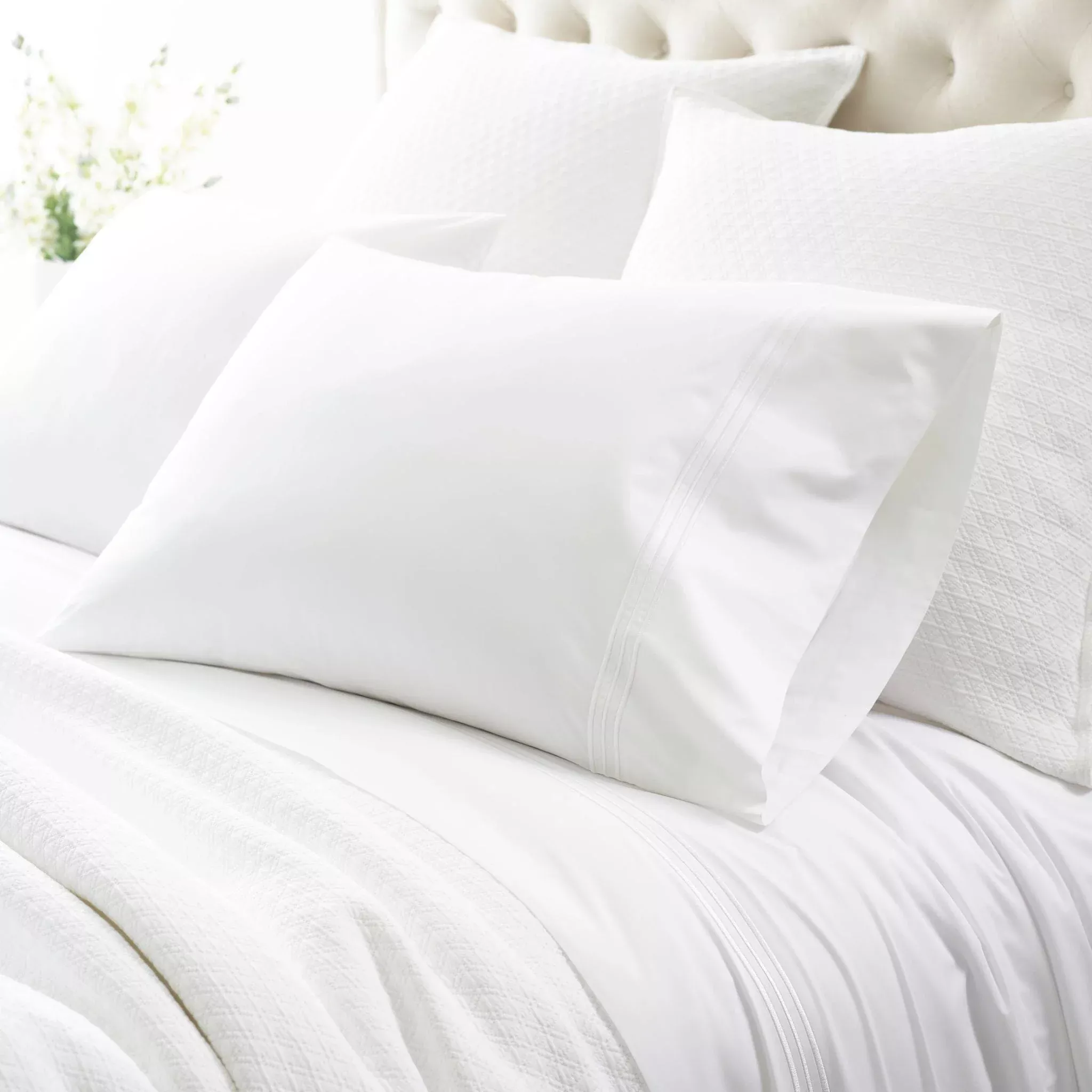 Trio White Flat Sheet